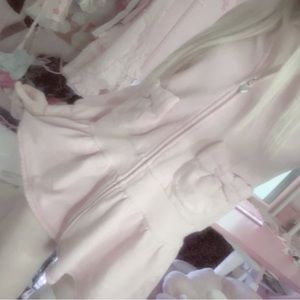 Meet your Posher, Kenza